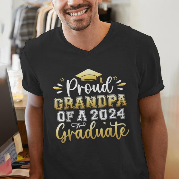 Proud Grandpa Of a 2024 Graduate Senior Graduation Men Men's V-Neck T-Shirt