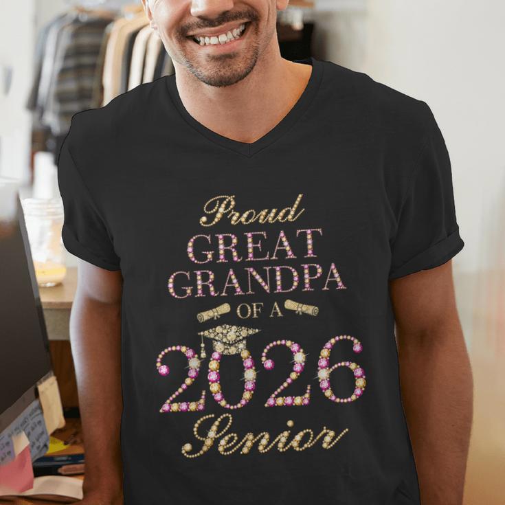 Proud Great Grandpa Of A 2026 Senior Graduate Graduation Men's V-Neck T-Shirt
