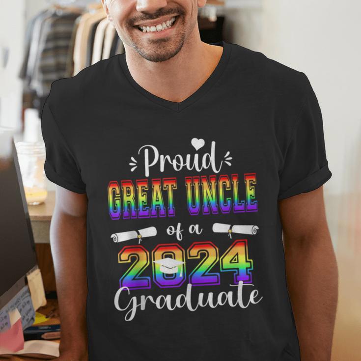 Proud Great Uncle Of 2024 Graduate Class 2024 Graduation Men's V-Neck T-Shirt