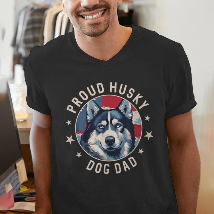 Proud Husky Dad American Flag Patriotic Husky Dad Men's V-Neck T-Shirt