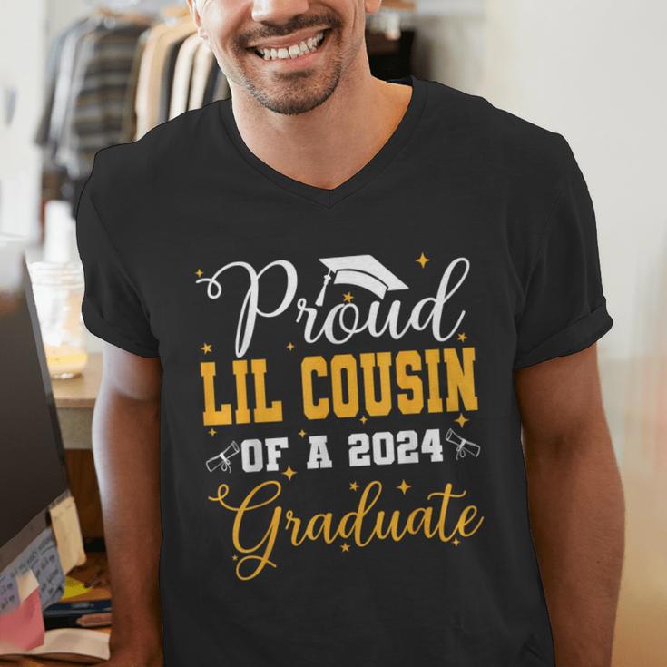 Proud Lil Cousin Of A Class 2024 Graduate Senior Graduation Men's V-Neck T-Shirt