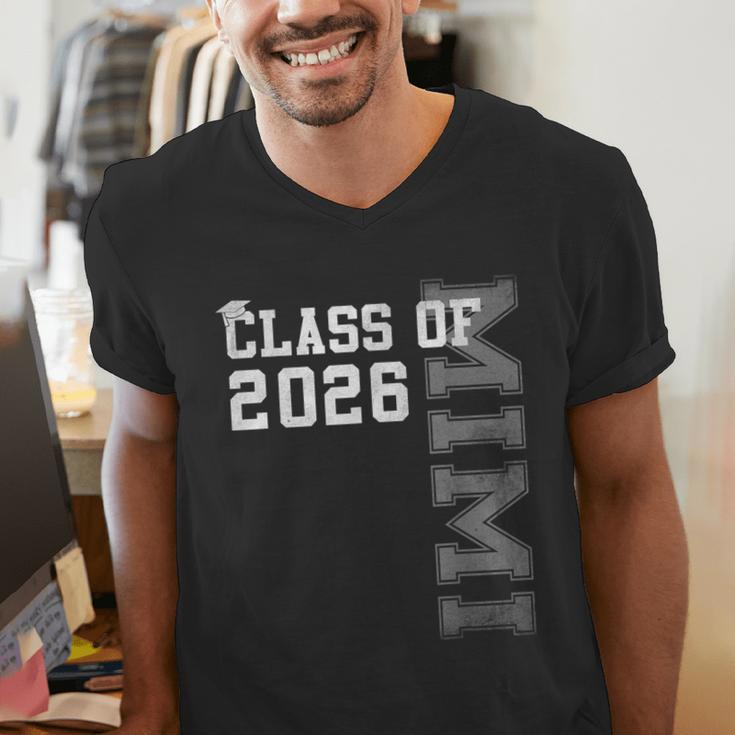 Proud Mimi Of A 2026 Graduate Grad Senior Graduation Men's V-Neck T-Shirt