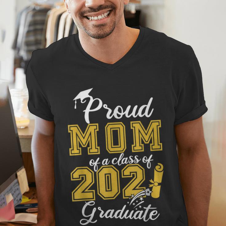 Proud Mom Of a Class Of 2021 Graduate Graduation Senior 2021 Men's V-Neck T-Shirt