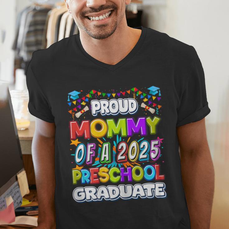 Proud MOMMY Of a 2025 Preschool Graduate Graduation Men's V-Neck T-Shirt