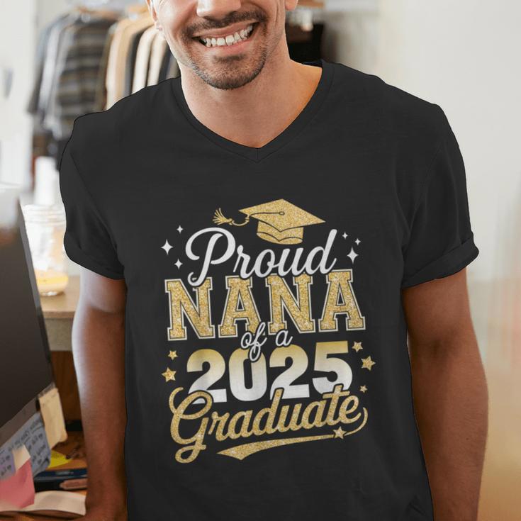 Proud Nana Of a Class Of 2025 Graduate Senior Graduation Men's V-Neck T-Shirt