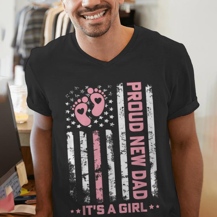 Proud New Dad New Girl Baby First Fathers Day American Flag Men's V-Neck T-Shirt