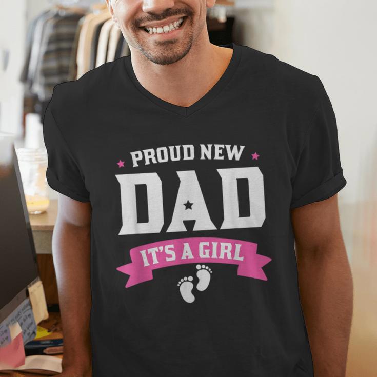 Proud New Dad Its A Girl Baby Gender Announcement Men's V-Neck T-Shirt