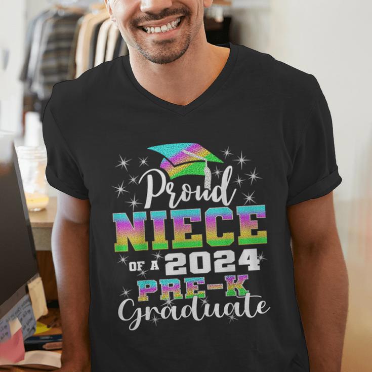 Proud Niece Of PreK School Graduate 2024 Graduation Niece Men's V-Neck T-Shirt