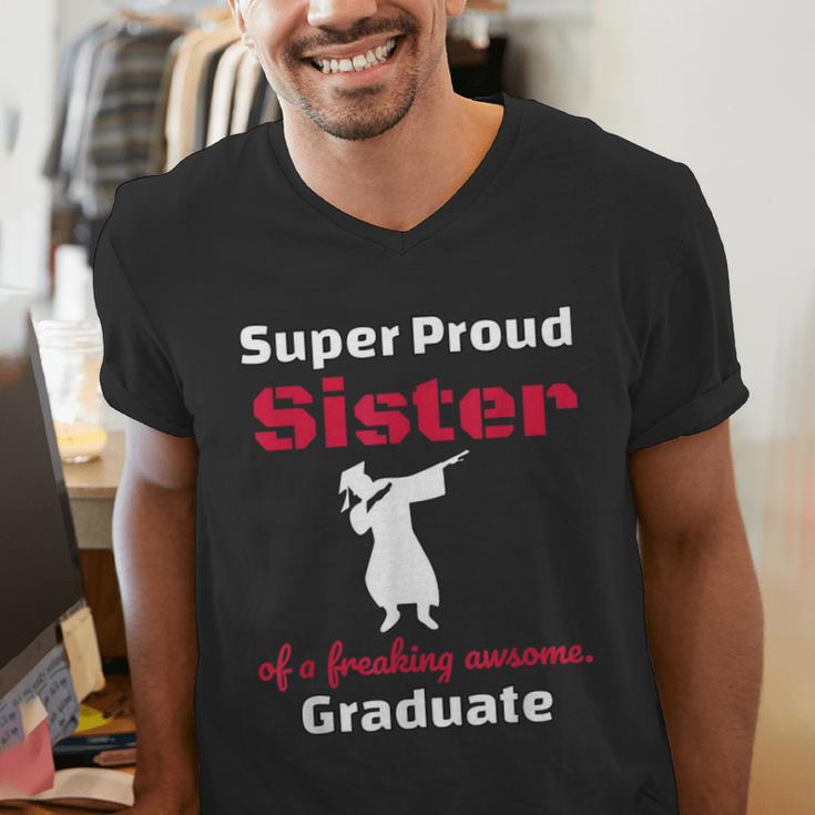 Proud Sister Of 2018 Graduate Dabbing Graduation Men's V-Neck T-Shirt