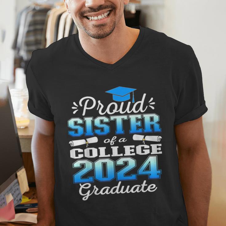 Proud Sister Of 2024 College Graduate Family 24 Graduation Men's V-Neck T-Shirt