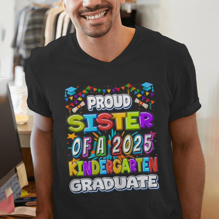 Proud SISTER Of a 2025 Kindergarten Graduate Graduation Men's V-Neck T-Shirt