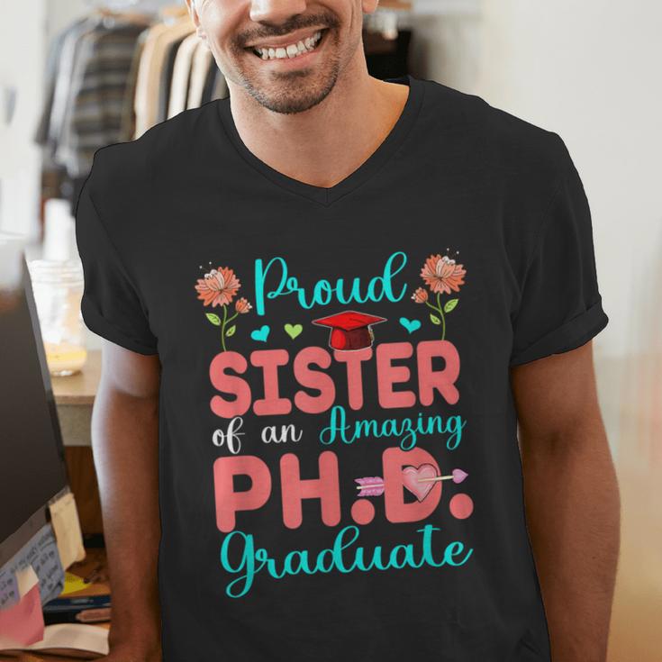 Proud Sister Of An Amazing PhD Graduate Family Graduation Men's V-Neck T-Shirt