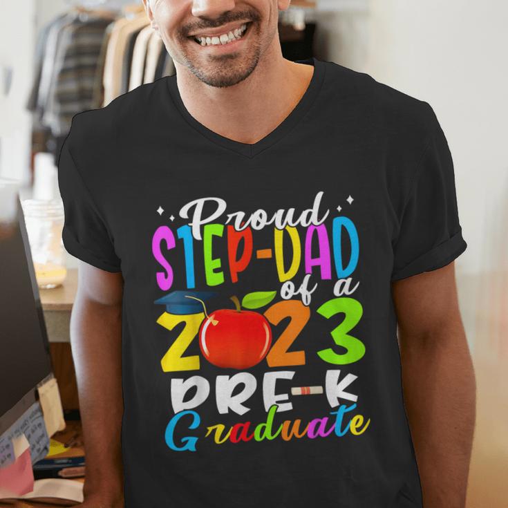 Proud Step-Dad Of 2023 Pre-K Graduate Fathers Day Graduation Men's V-Neck T-Shirt