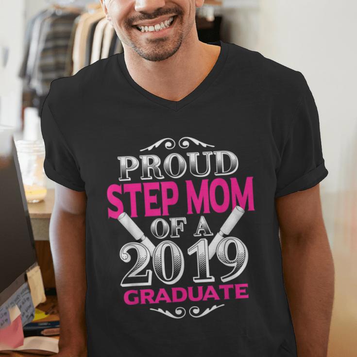 Proud Step Mom Of 2019 Graduate Class 2019 Tshirt Graduation Men's V-Neck T-Shirt