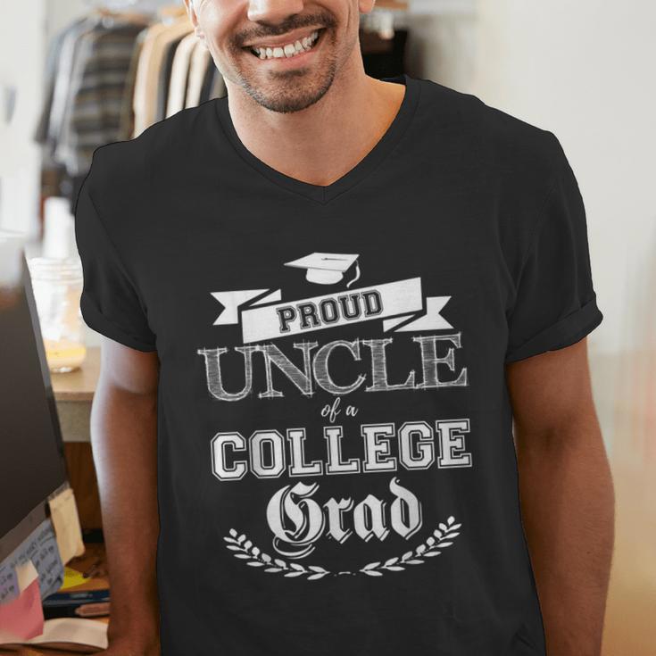 Proud Uncle Of a College Grad 2019 Family Graduation Shirt Men's V-Neck T-Shirt