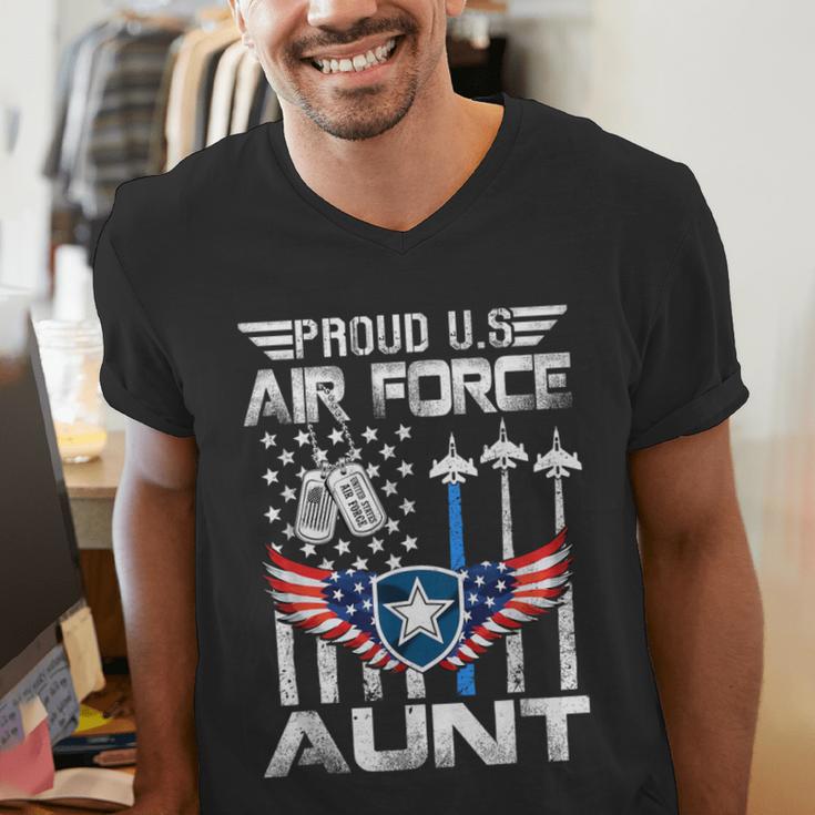 Proud US Air Force Aunt Flag Air Force Graduation Aunt Tee Men's V-Neck T-Shirt