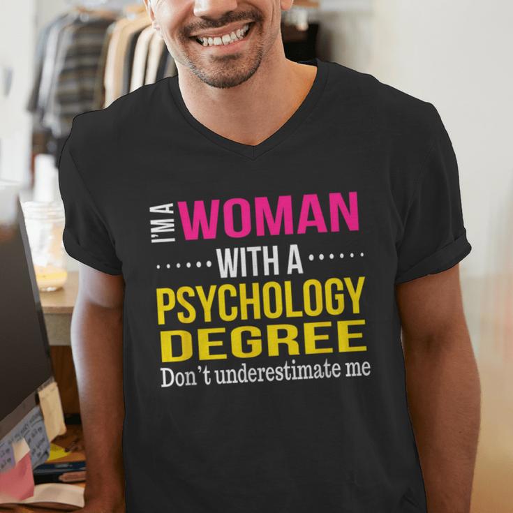 Psychology Degree Major Graduation 2024 Psychologist PsyD Men's V-Neck T-Shirt