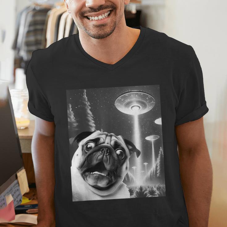Pug Alien UFO Taking a Selfie Dog Mom Dad Men's V-Neck T-Shirt