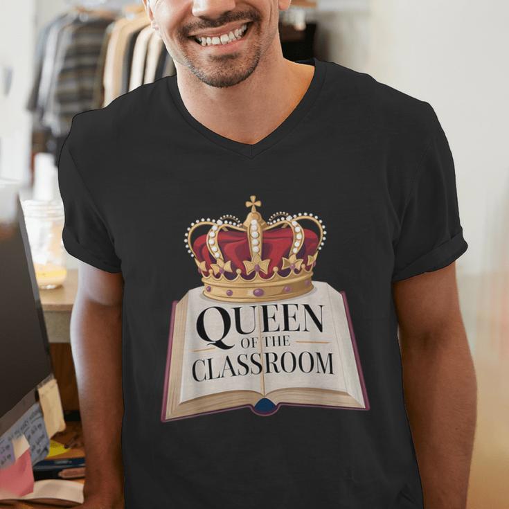 Queen Of The Classroom Appreciation Royal Crown Book Men's V-Neck T-Shirt