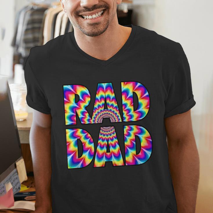 Rad Dad Trippy Hippie Tie-Dye Rainbow 70s Vibes Novelty Men's V-Neck T-Shirt