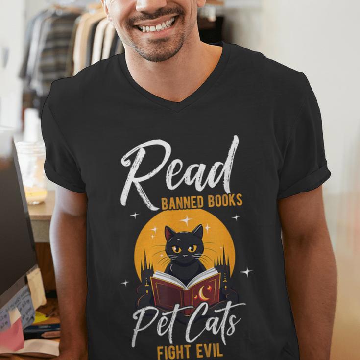 Read Banned Books Pet Cats Fight Evil Read Banned Reader Men's V-Neck T-Shirt