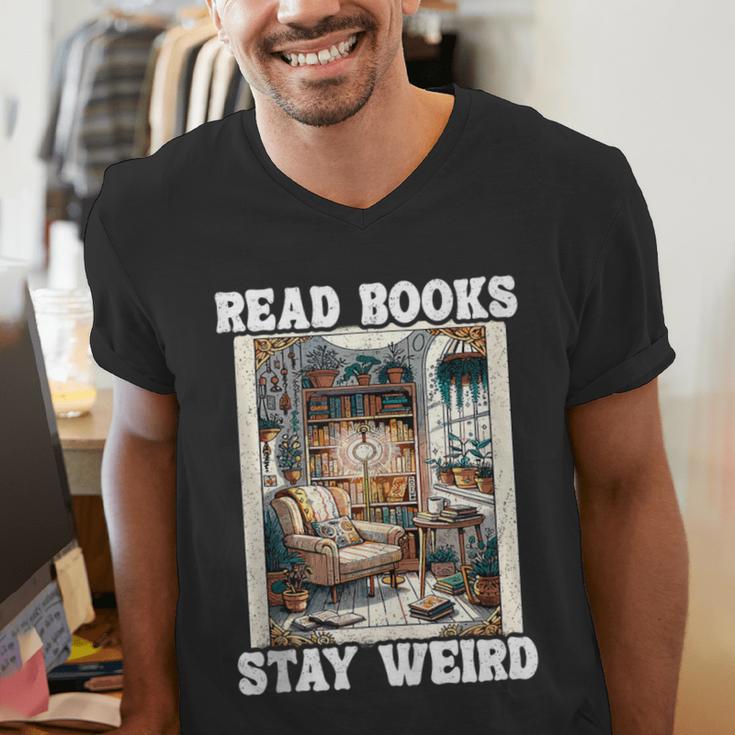 Read Books Stay Weird Book Lover Introvert Book Men's V-Neck T-Shirt