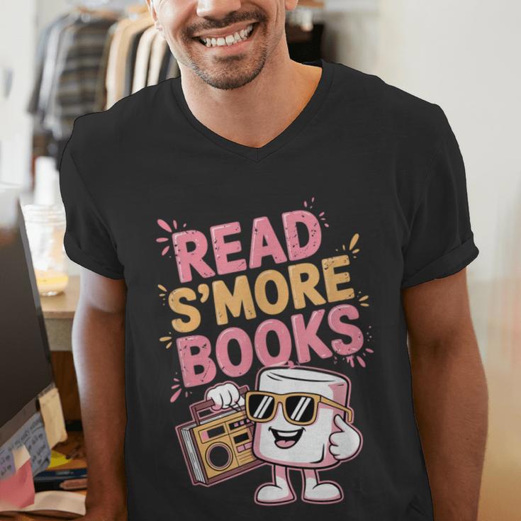 Read S'More Books Camping Outdoors Travel Campfire Smores Men's V-Neck T-Shirt