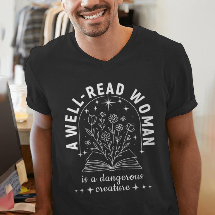 A Well Read Woman Book Lover Literary Quote Men's V-Neck T-Shirt A Well Read Woman Book Lover Literary Quote Men's V-Neck T-Shirt