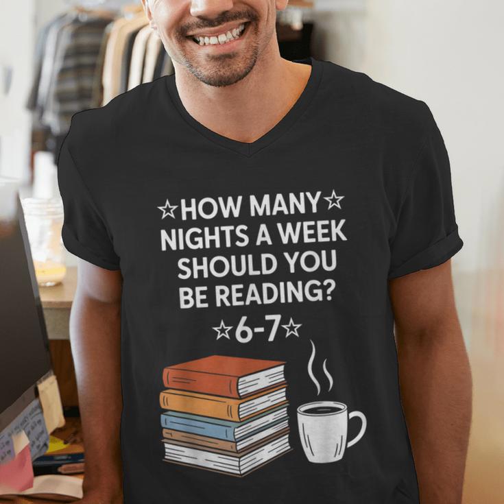 Reading 6-7 Six Seven Meme English Teacher Book Lover Men's V-Neck T-Shirt
