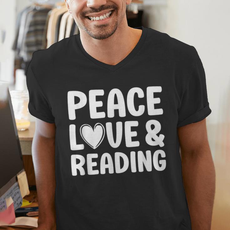 Reading I Love Books And Reading Men's V-Neck T-Shirt