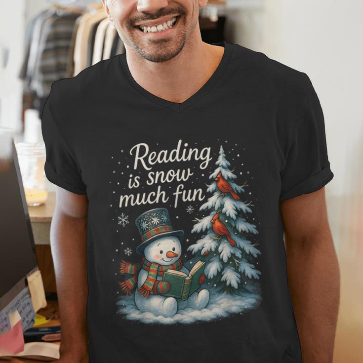 Reading Is Snow Much Fun Christmas Books Snowman Bookworm Men's V-Neck T-Shirt