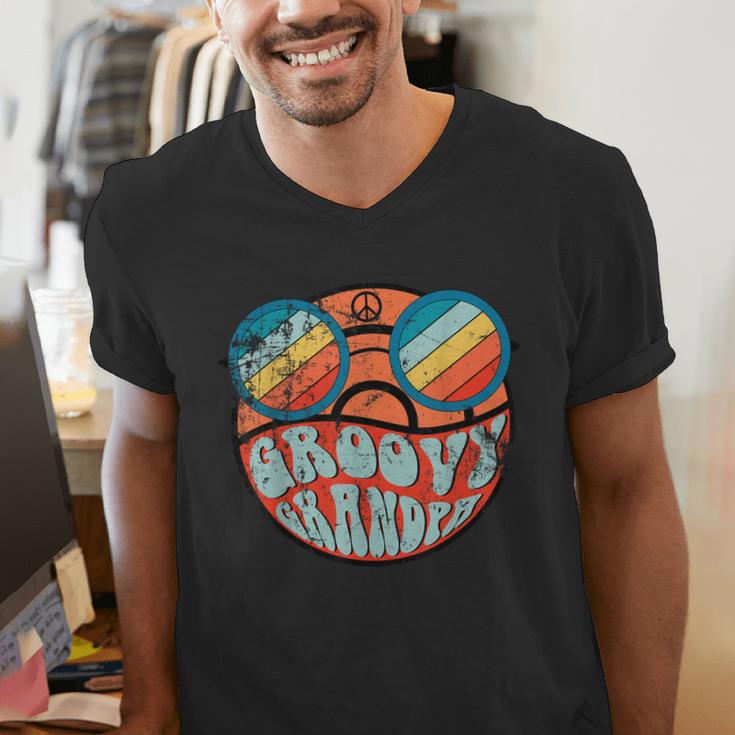 Retro 1970's Groovy Grandpa 70s Aesthetic Nostalgia Men's V-Neck T-Shirt