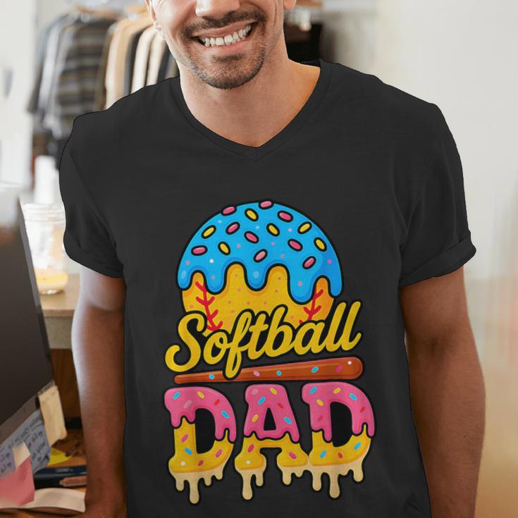 Retro Ice Cream Drip Softball Dad Game Day Dad Father's Day Men's V-Neck T-Shirt