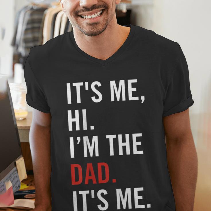 Retro It's Me Hi I'm The Dad It's Me For Dad Men's V-Neck T-Shirt