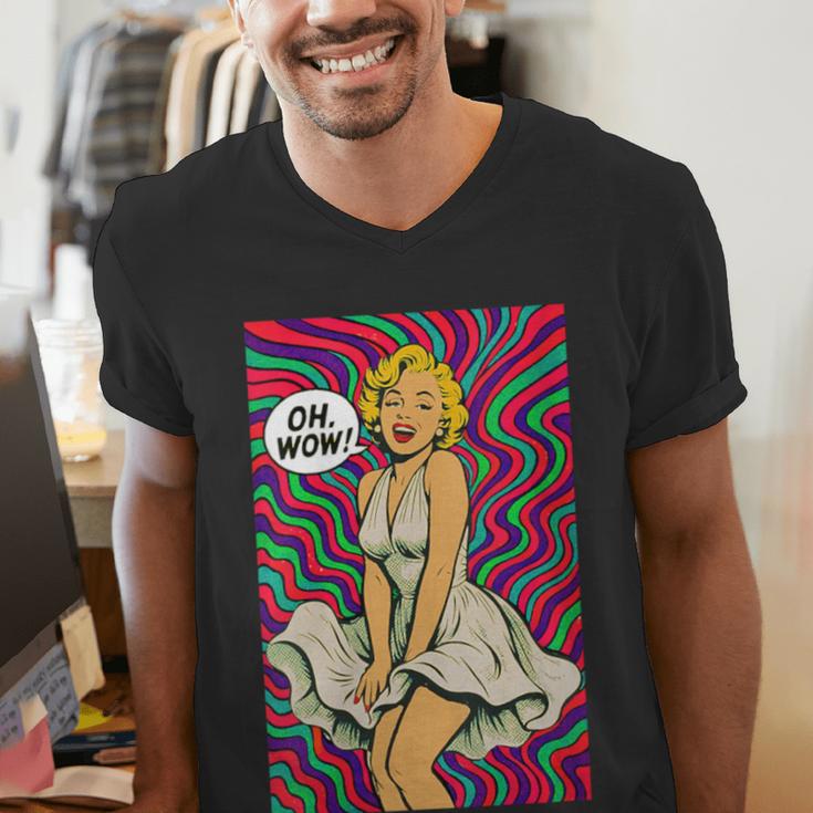 Retro Pop Art Vintage Style Blonde Psychedelic 50s Nostalgia Men's V-Neck T-Shirt