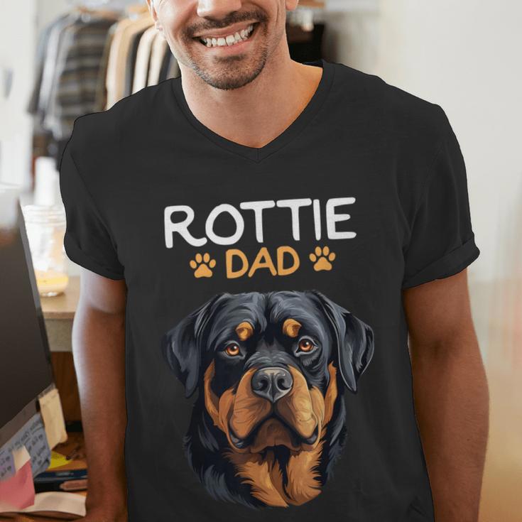 Rottie Dad Rottweiler Dog Men's V-Neck T-Shirt
