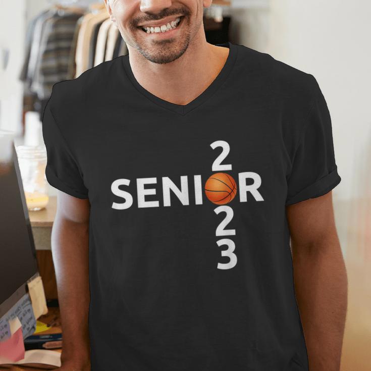 Senior 2023 Basketball Graduation Party Men's V-Neck T-Shirt