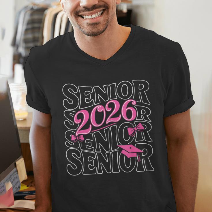 Senior 2026 Class Of 2026 Coquette Pink Bow Graduation Moms Men's V-Neck T-Shirt