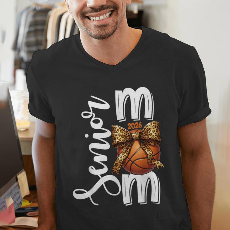 Senior Basketball Mom Class Of 2026 Player Graduation Grad Men's V-Neck T-Shirt