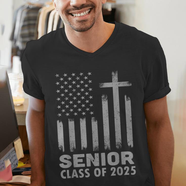 Senior Class Of 2025 USA Flag Cross Christian Graduation Men's V-Neck T-Shirt