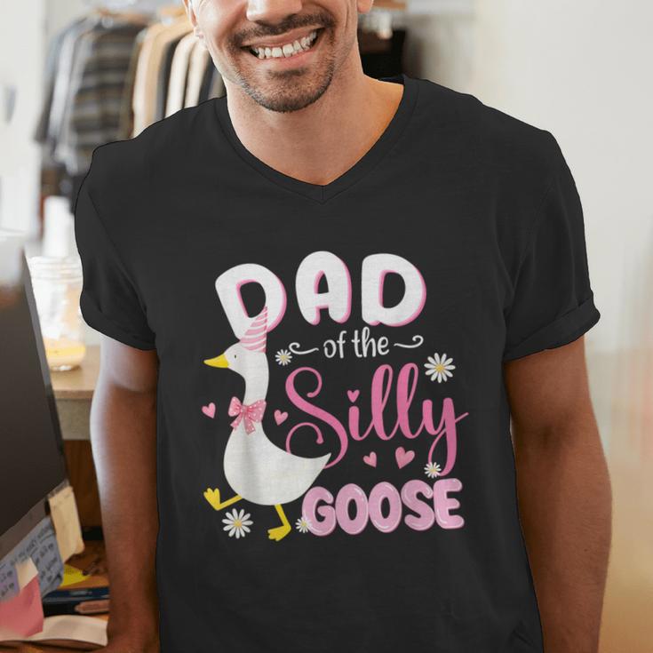Silly Dad Goose Dad 1st Birthday Family Matching Party Men's V-Neck T-Shirt