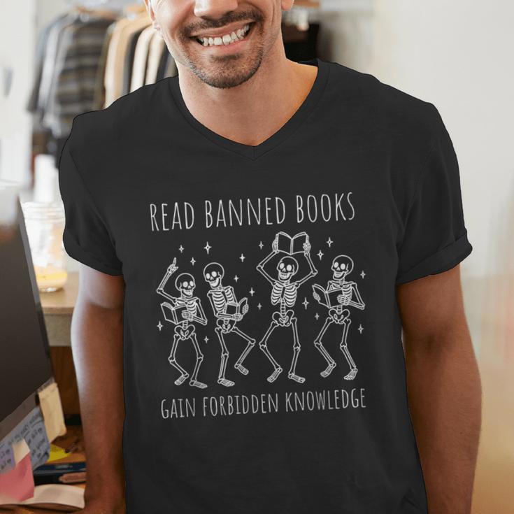 Skeleton Read Banned Books Gain Forbidden Knowledge Men's V-Neck T-Shirt