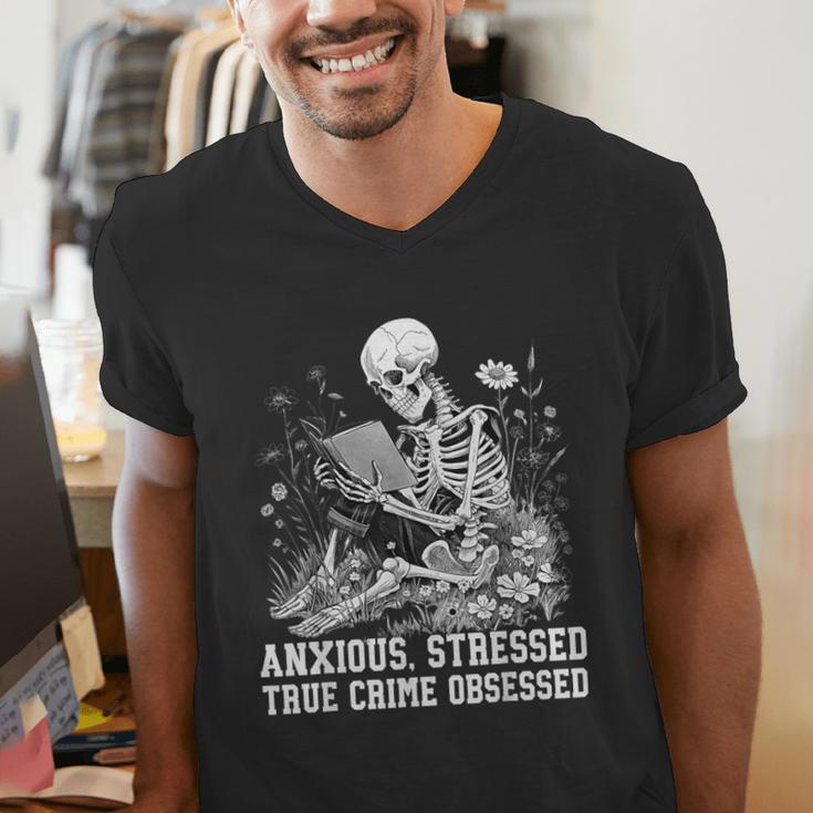Skeleton Reading Book Anxious Stressed True Crime Obsessed Men's V-Neck T-Shirt
