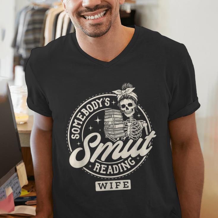 Smut Book Reader Spicy Romance Somebody's Smut Reading Wife Men's V-Neck T-Shirt Smut Book Reader Spicy Romance Somebody's Smut Reading Wife Men's V-Neck T-Shirt