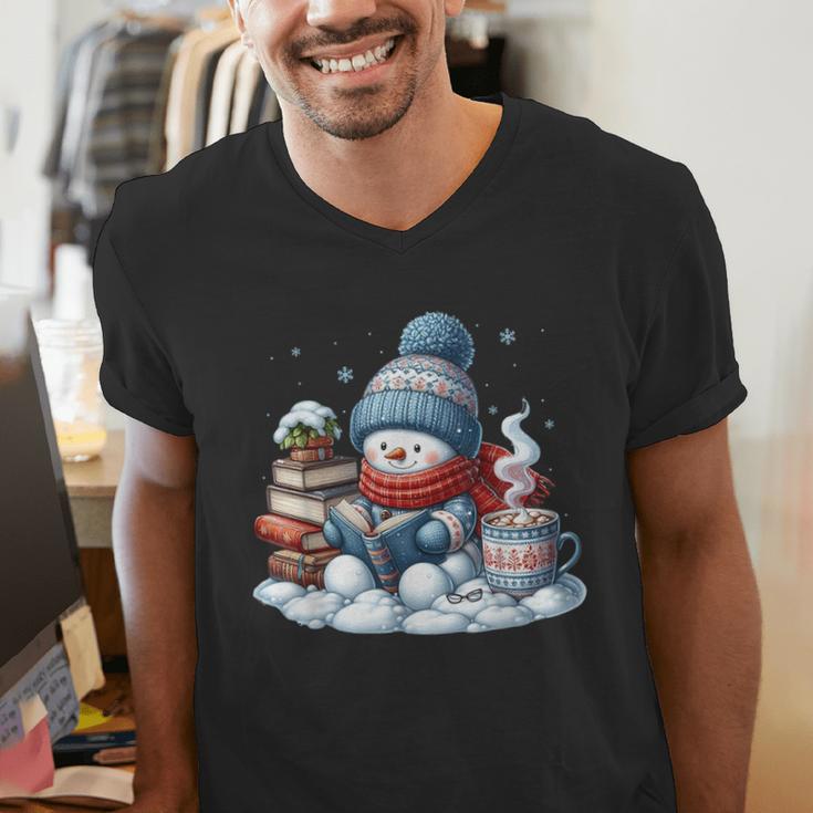 Snowman Reading Books Lovers Librarian Bookworm Christmas Men's V-Neck T-Shirt Snowman Reading Books Lovers Librarian Bookworm Christmas Men's V-Neck T-Shirt