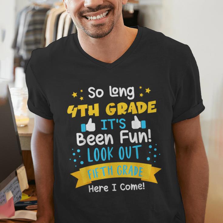 So Long 4th Grade Graduation 2025 School 5th Grade Here Come Men's V-Neck T-Shirt