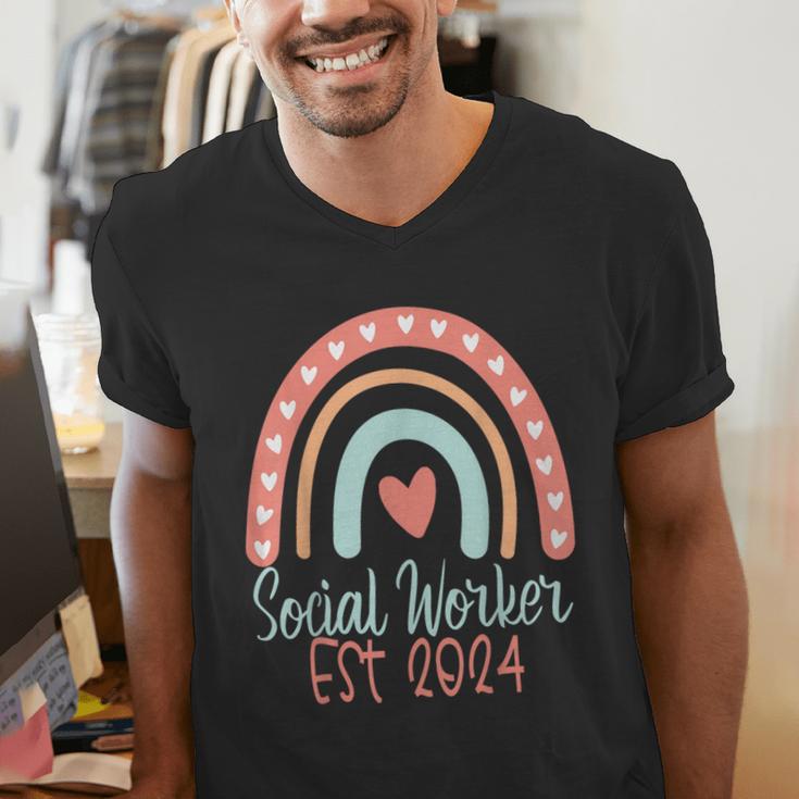 Social Worker Work MSW BSW Graduation 2024 Masters Degree Men's V-Neck T-Shirt