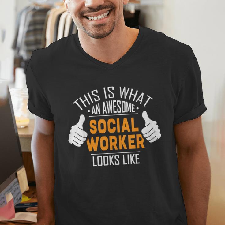 Social Work s Graduation Social Worker Men Men's V-Neck T-Shirt