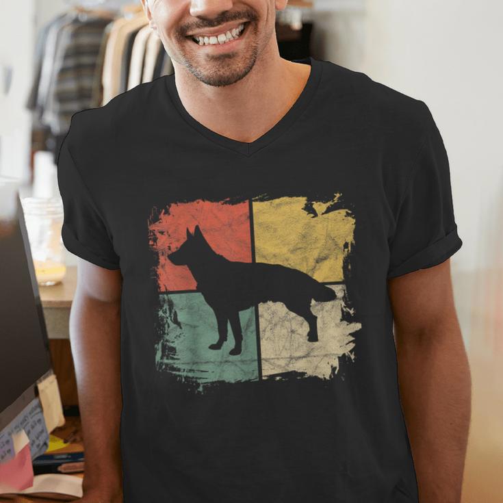 Square Retro German Shepherd Owner Dog Shepard Dad Mom Men's V-Neck T-Shirt