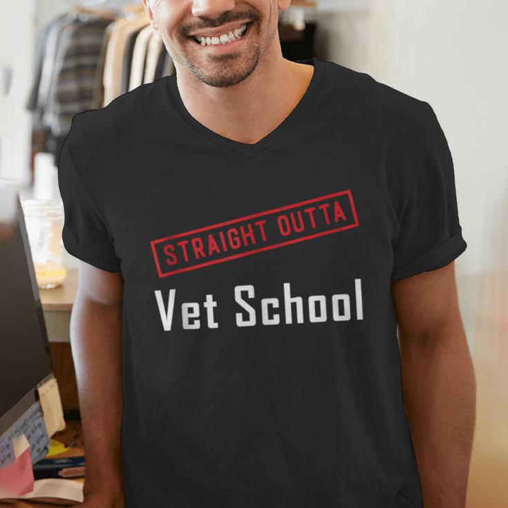 Straight Outta Vet School Graduation Veternarians I Survived Men's V-Neck T-Shirt
